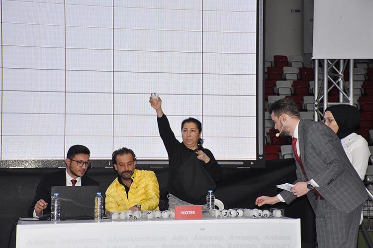 MUŞ’TA “İLK EVİM İLK İŞ YERİM” PROJESİNDE KURALAR ÇEKİLDİ