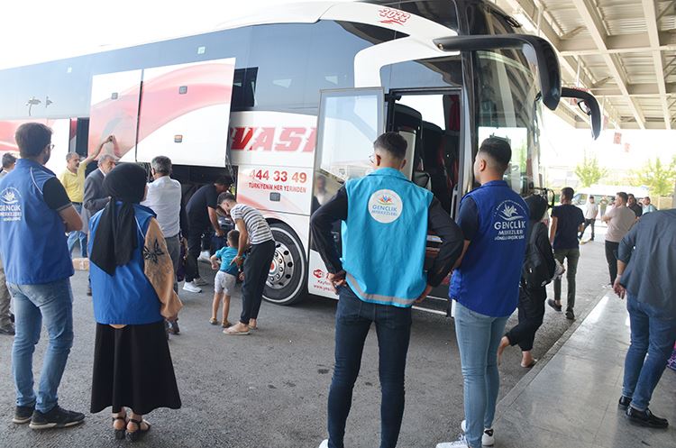 GSM’DEN ÖĞRENCİLERE BEŞ YILDIZLI KARŞILAMA