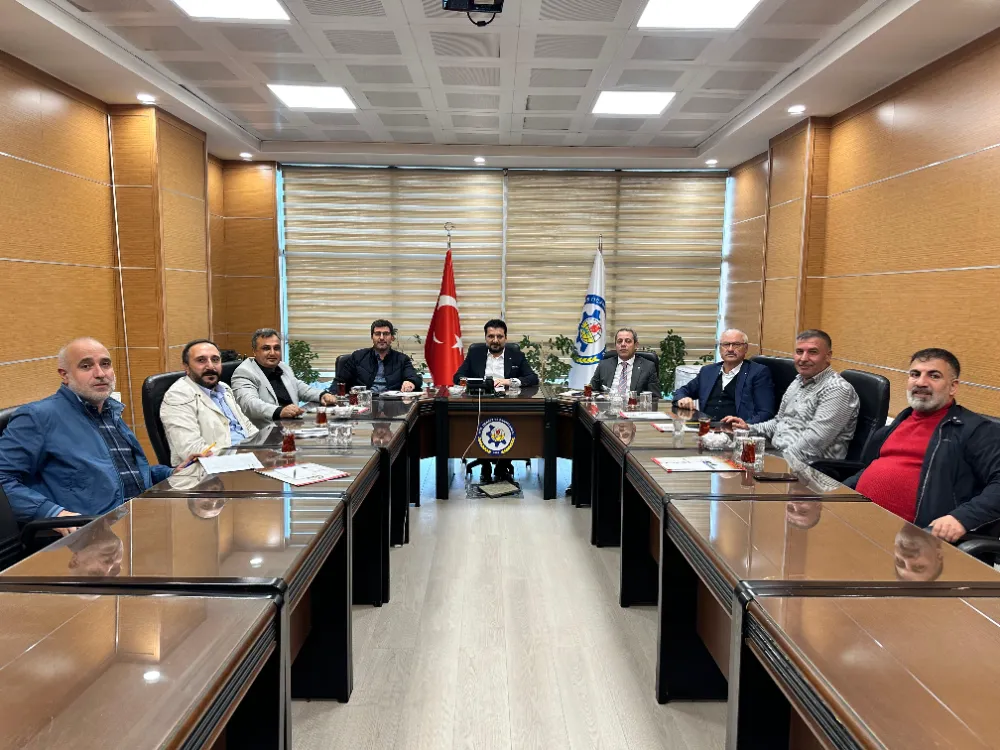 BAŞKAN KOÇ’TAN KURUCU REKTÖRE TEPKİ
