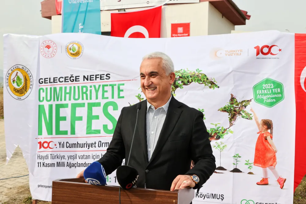 CUMHURİYET’E NEFES OLACAK FİDANLAR TOPRAKLA BULUŞTU