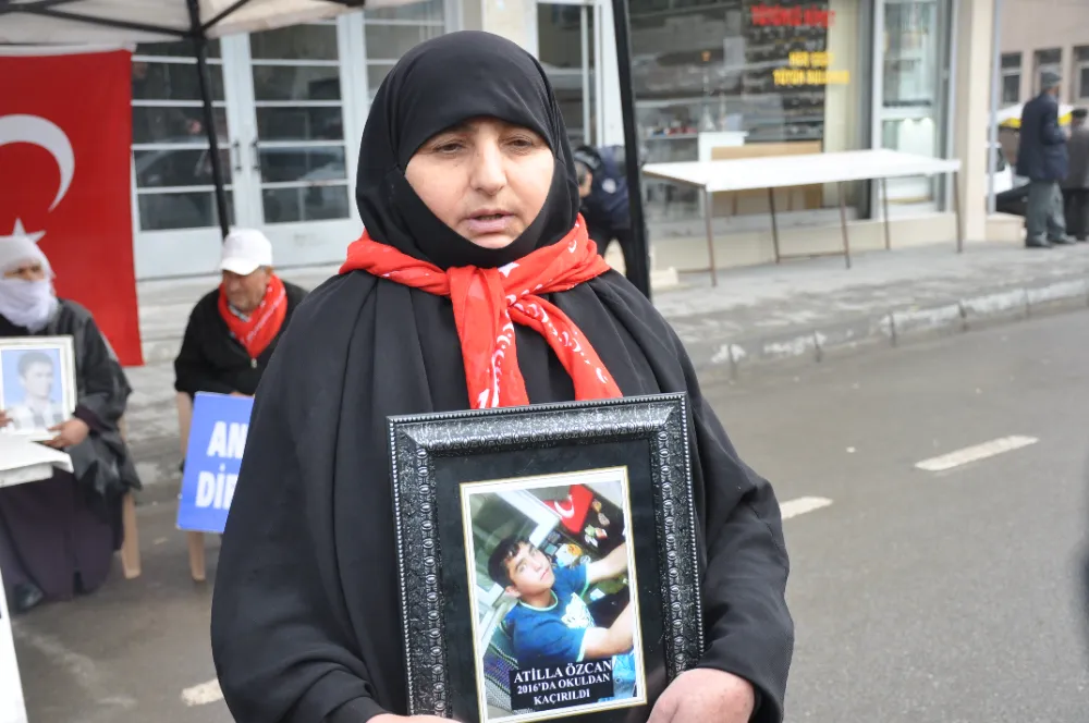 HDP ÖNÜNDEKİ EVLAT NÖBETİ DEVAM EDİYOR