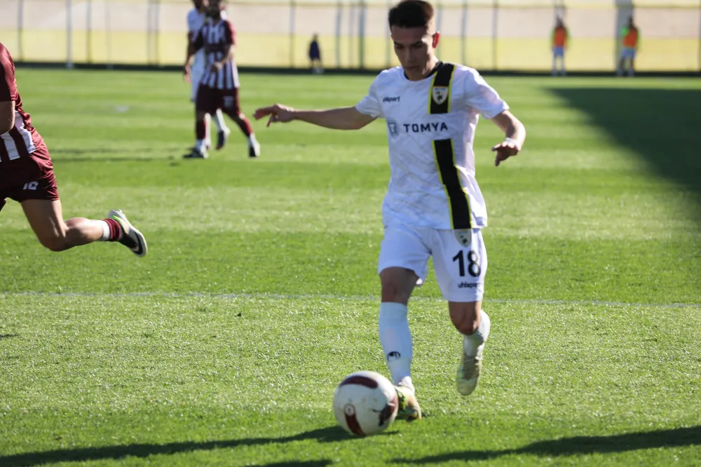 ŞAMPİYONLUĞA KOŞAR ADIM 3-0