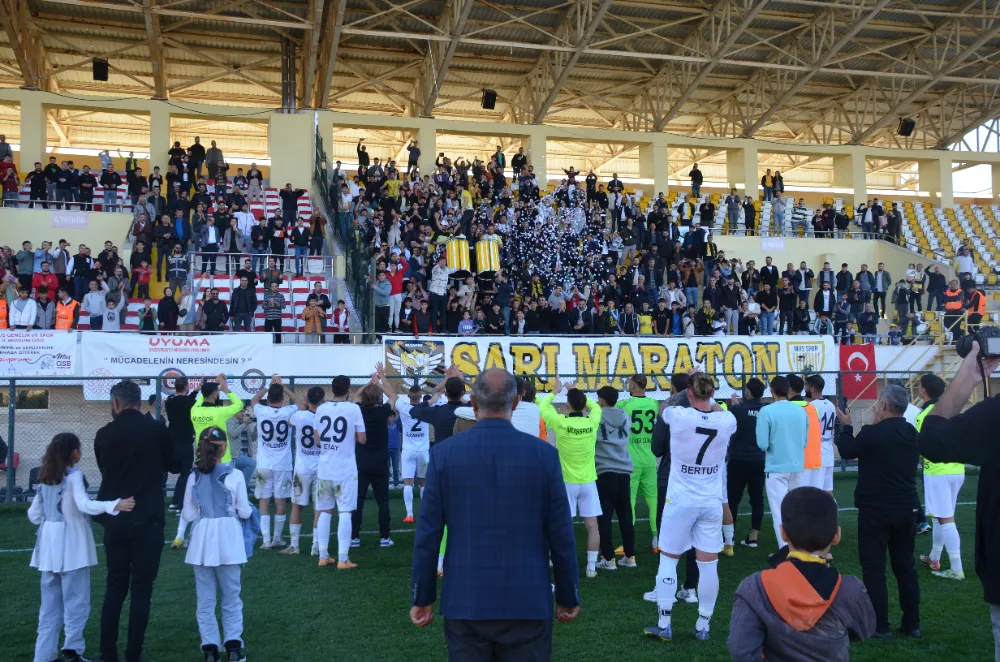 ŞAMPİYONLUĞA KOŞAR ADIM 3-0