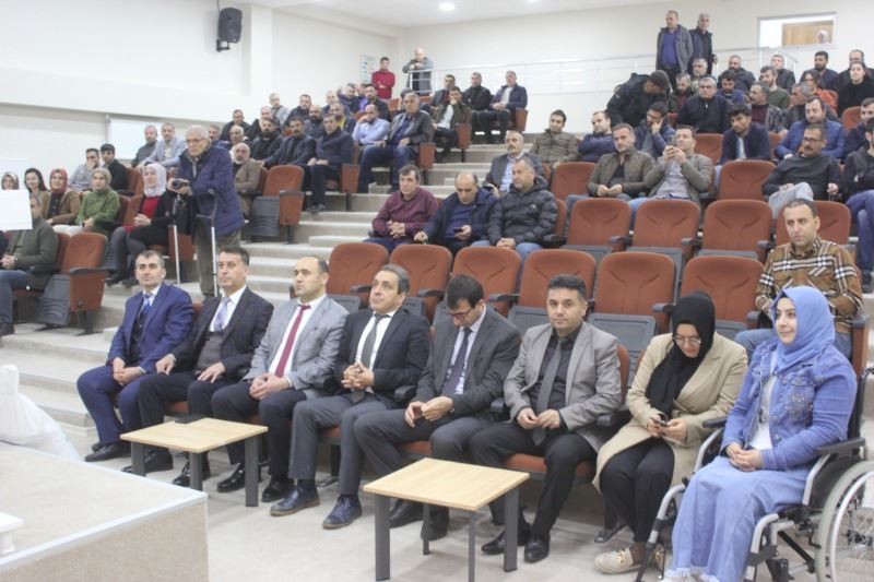 MUŞ’TA FASULYE, AYÇİCEĞİ, NOHUT VE YONCA TOHUMU DAĞITIMI YAPILDI