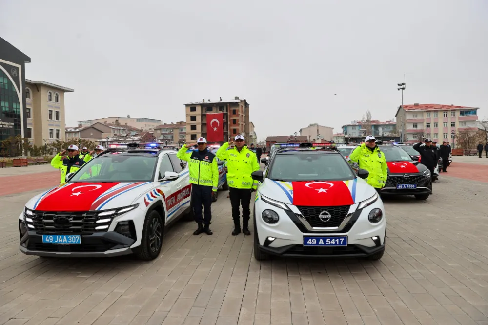 EMNİYET VE JANDARMANIN YENİ ARAÇLARI TANITILDI
