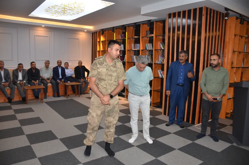 BULANIK'TA İKİ AİLE ARASINDAKİ HUSUMET BARIŞLA SONUÇLANDI