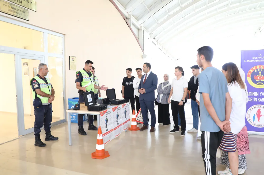 JANDARMADAN MAUN’DA GÜVENLİK VE FARKINDALIK EĞİTİMİ