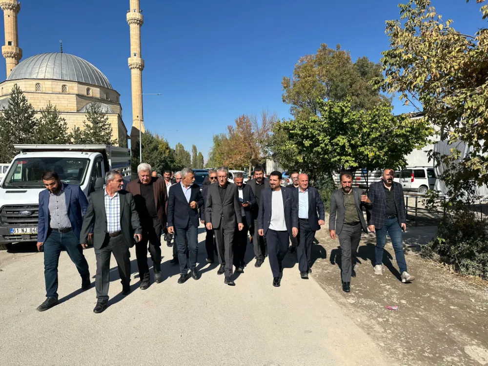 BAŞKAN KOÇ, SANAYİ SİTESİ’NİN YOL SORUNUNU ÇÖZÜYOR