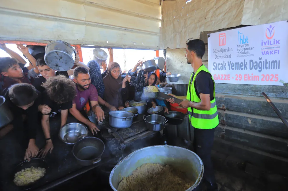 MAUN’DAN GAZZE’YE YARDIMLAR SÜRÜYOR