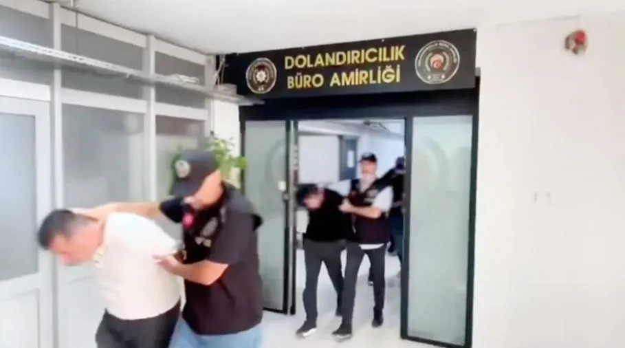 971 KİŞİYİ DOLANDIRAN ŞEBEKEYE 206 TUTUKLAMA