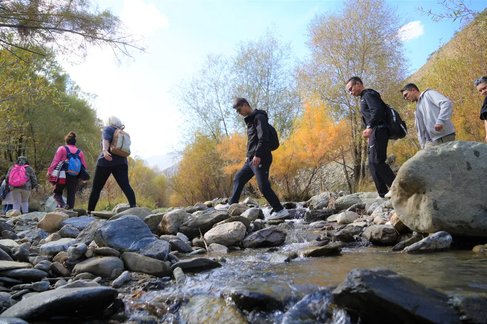 “ADIMLARLA KEŞFET” PROJESİYLE MUŞ’UN GÜZELLİKLERİ ADIM ADIM TANITILDI