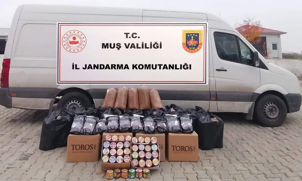 JANDARMADAN KAÇAK TÜTÜN OPERASYONU: 722 BİN TL’LİK ÜRÜN ELE GEÇİRİLDİ