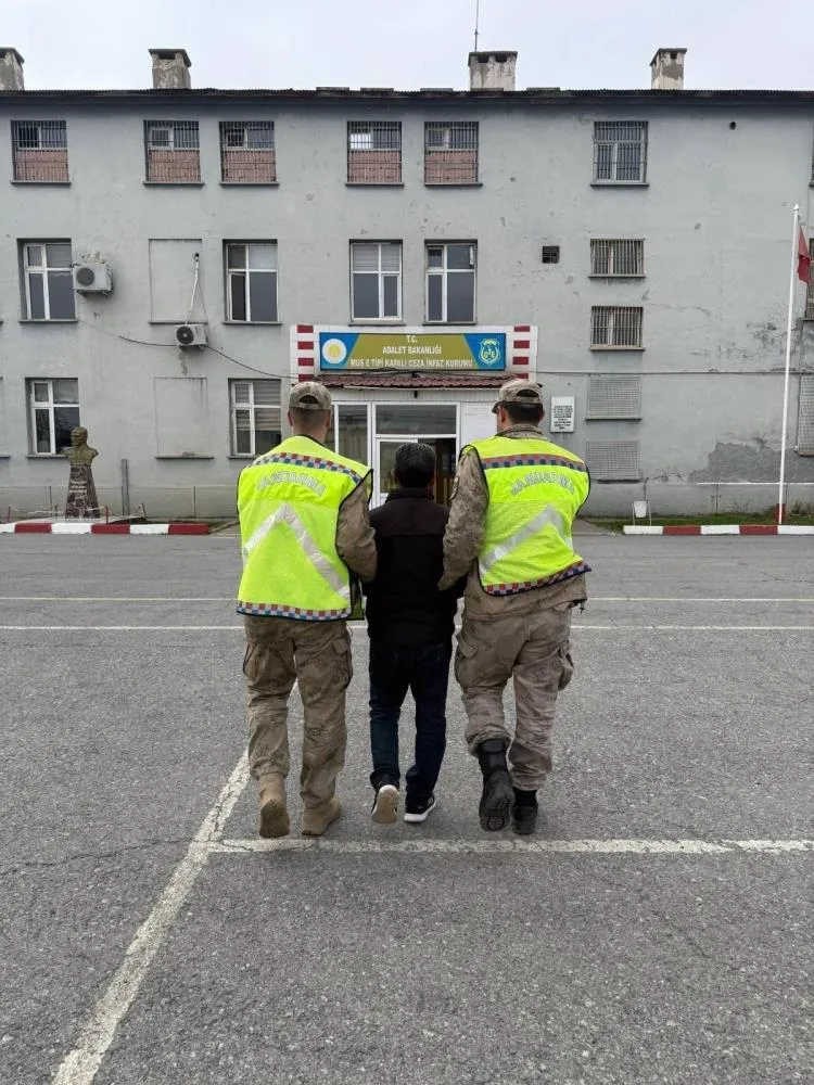 5 YIL HAPİSLE ARANAN ŞAHIS YAKALANDI