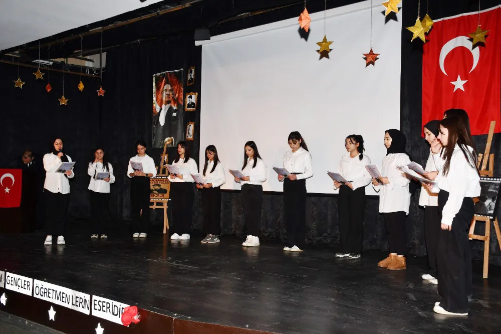 ÖĞRETMENLER GÜNÜ İLÇELERDE RENKLİ ETKİNLİKLERLE KUTLANDI