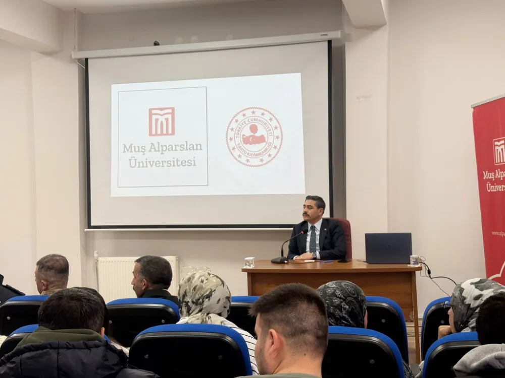 VARTO KAYMAKAMI ABDULKADİR IŞIK’TAN ÖĞRENCİLERE “BAŞARI VE KARİYER” SÖYLEŞİSİ