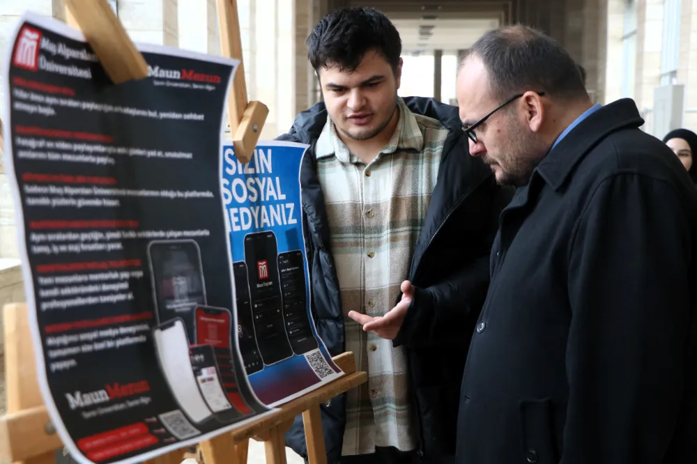 GENÇ YAZILIMCILAR YERLİ TEKNOLOJİ İÇİN SAHNEYE ÇIKTI