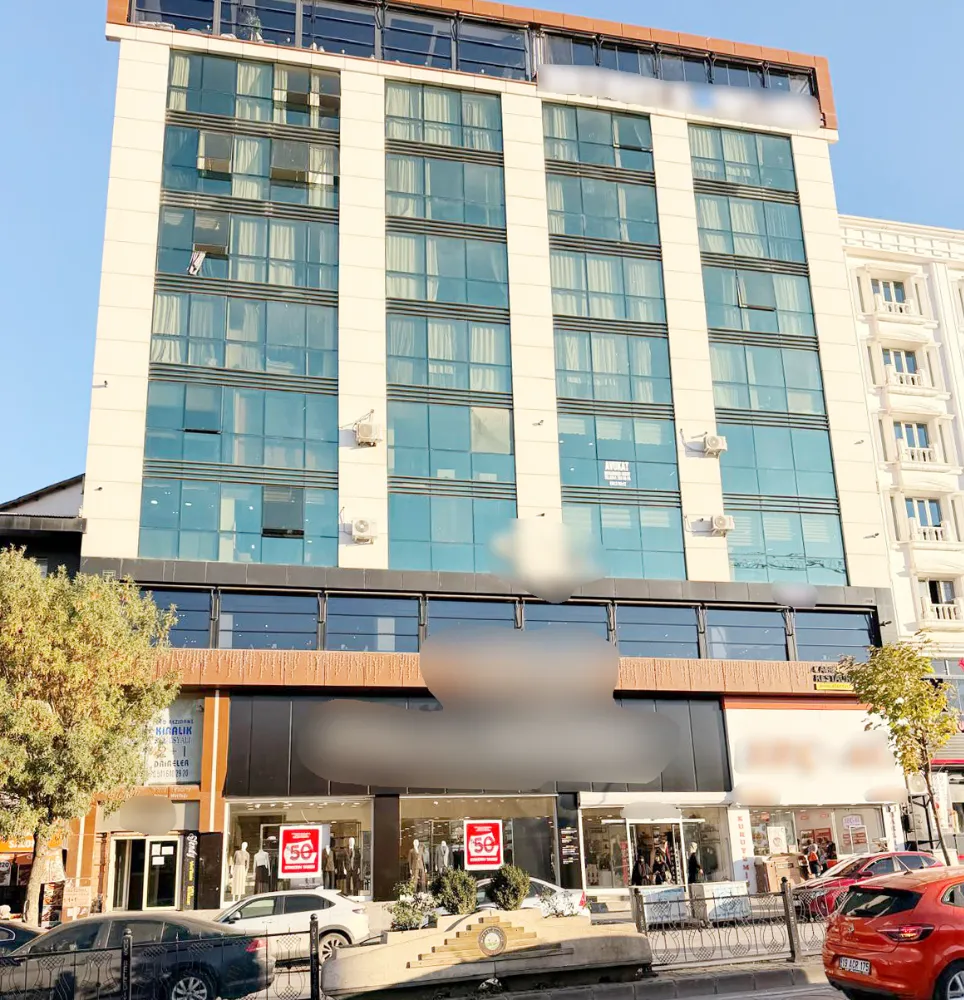 DEPREM KUŞAĞINDA SKANDAL DEĞİŞİKLİK: TAŞIYICILAR YIKILIP MERDİVEN YAPILDI