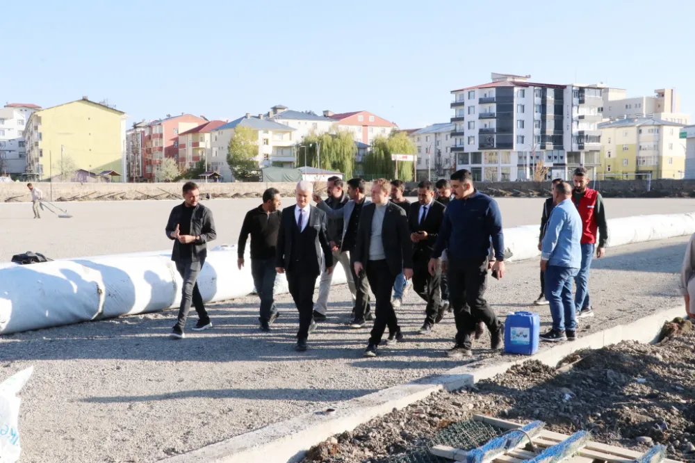 BULANIK STADI MODERN YÜZÜNE KAVUŞUYOR