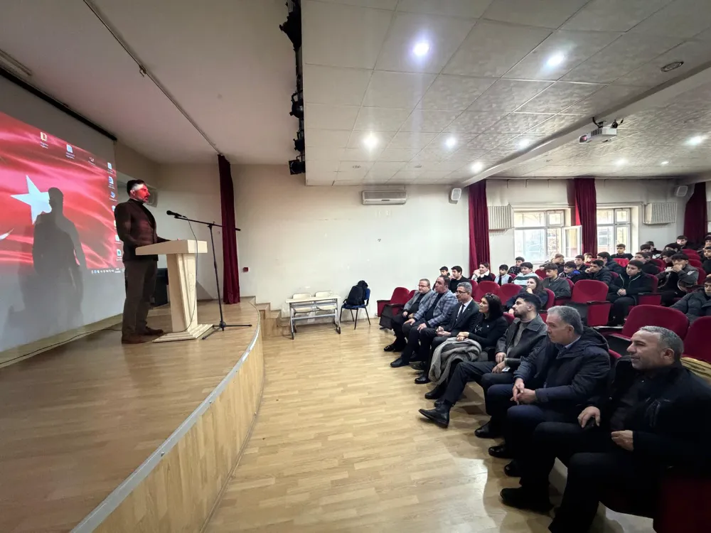 LİSE ÖĞRENCİLERİNE İNSAN HAKLARI BİLİNCİ AŞILANDI