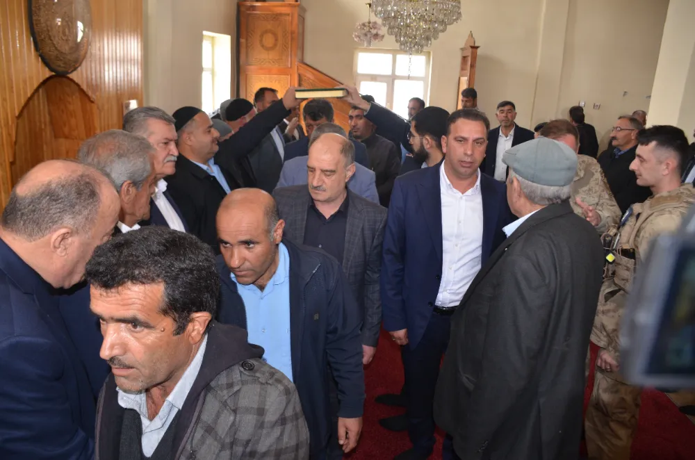 BULANIK'TA ÜÇ AİLE ARASINDAKİ HUSUMET BARIŞLA SONUÇLANDI