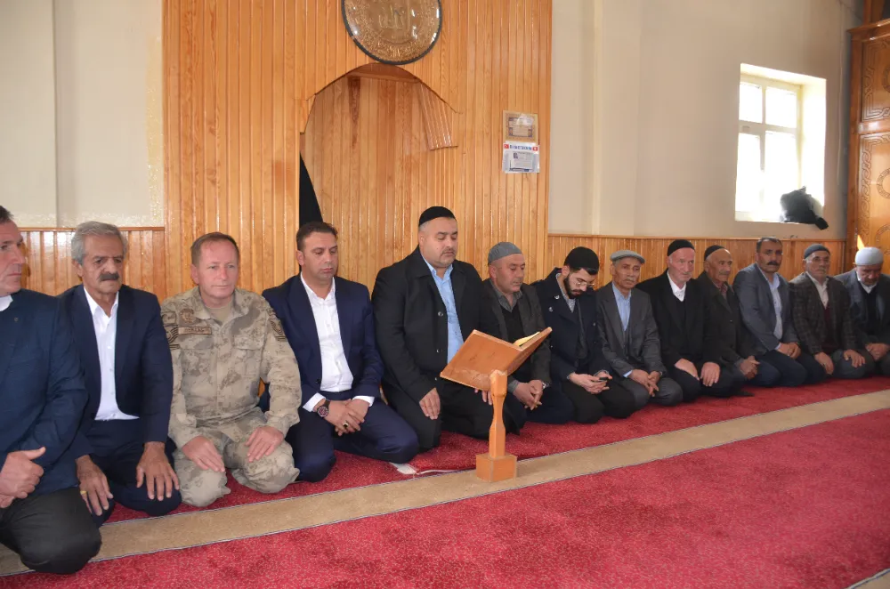 BULANIK'TA ÜÇ AİLE ARASINDAKİ HUSUMET BARIŞLA SONUÇLANDI