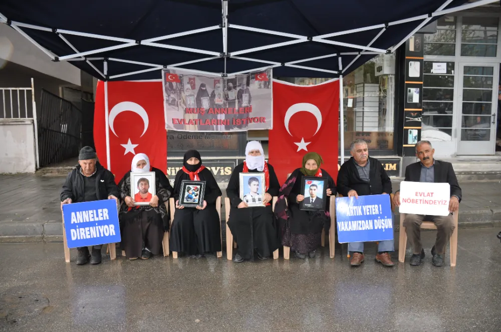 EVLAT NÖBETİNDE GÖZYAŞLARI YERİNİ SEVİNÇ VE UMUDA BIRAKTI