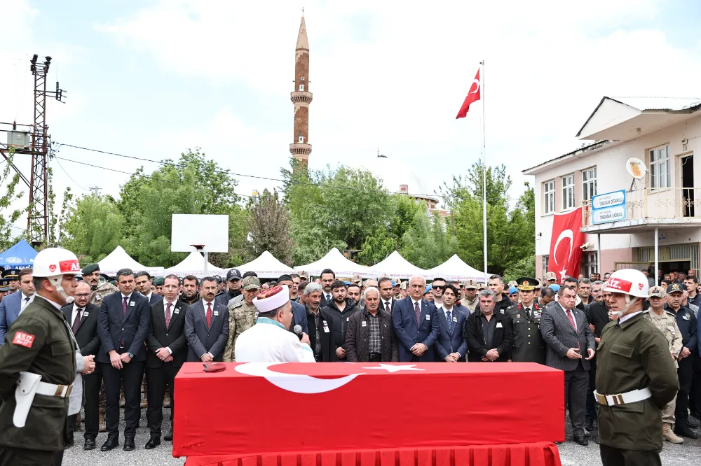 BİR KAHRAMAN DAHA SONSUZLUĞA UĞURLANDI