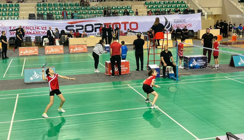 MUŞLU SPORCU BADMİNTONDA TÜRKİYE İLK 8’İNDE