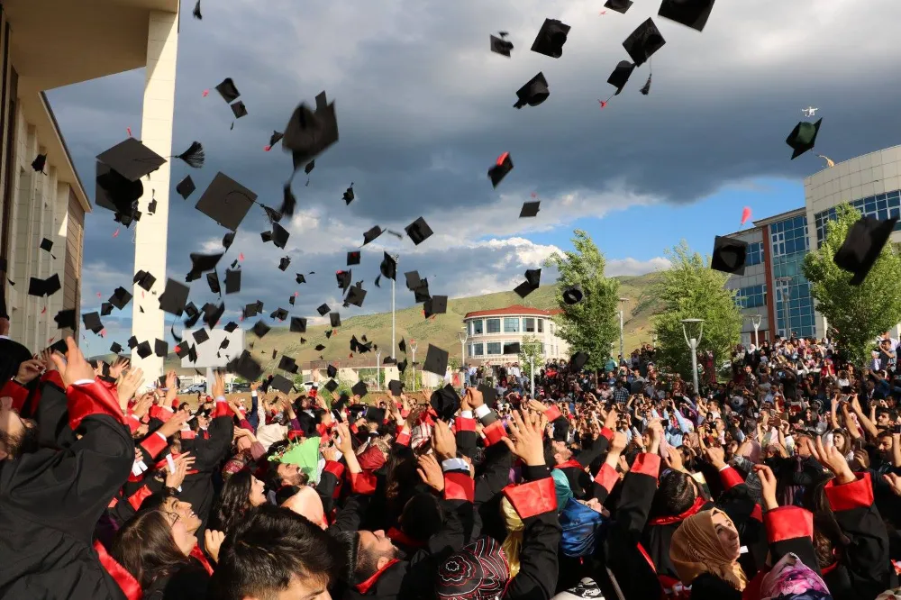 EĞİTİM SÜRESİ YÜZDE 40’A YAKIN ARTTI