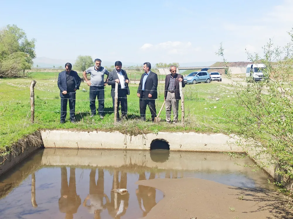 ÖZDİLEK KÖYÜ’NÜN SU SORUNU TARTIŞMA KONUSU OLDU: HÜDA PAR VE ÖZEL İDARE FARKLI GÖRÜŞTE