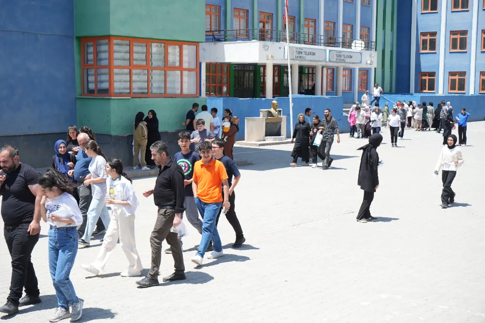 5 BİN 778 ÖĞRENCİ LGS’DE TER DÖKTÜ