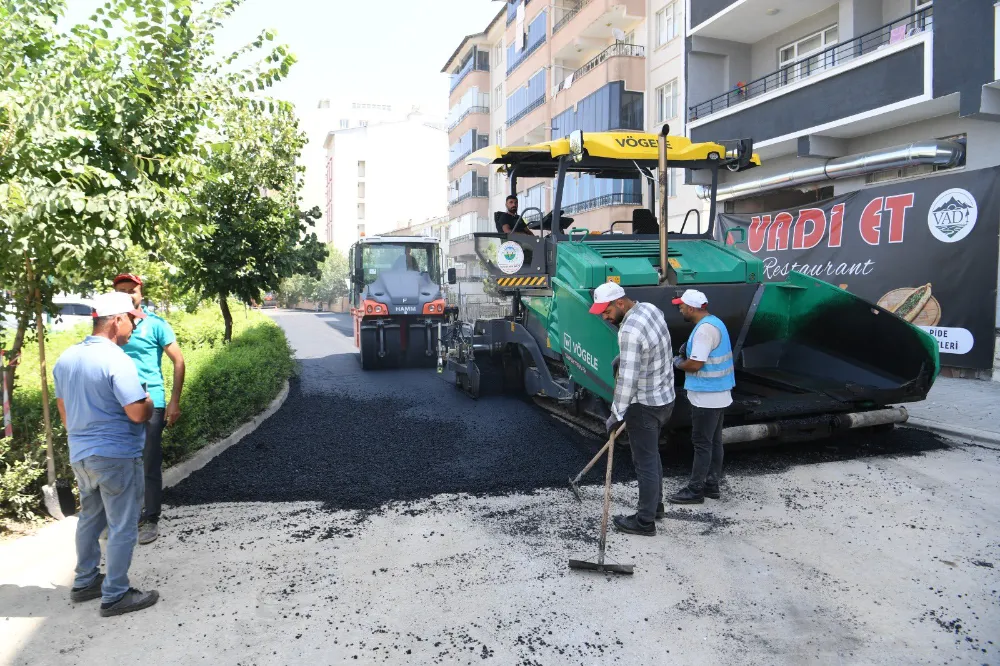 LALE VADİSİ PARKINDA YENİLENEN YOLUN İLK ETABI TAMAMLANDI