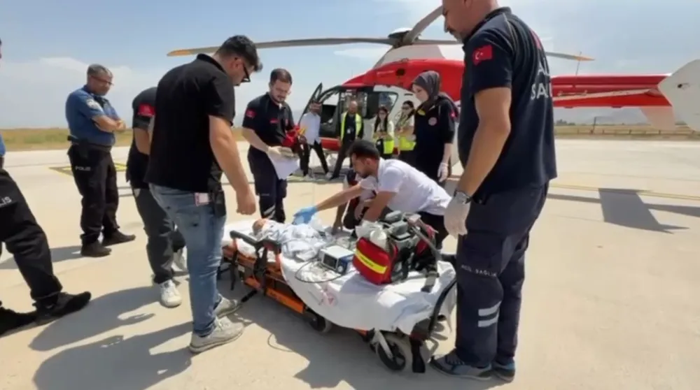 AMBULANS HELİKOPTER SERHAT BEBEK İÇİN HAVALANDI