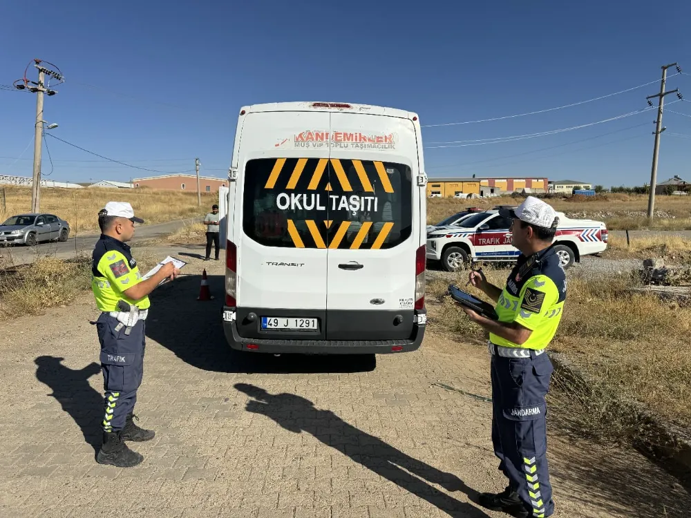 OKUL SERVİS ARAÇLARI DENETLENDİ