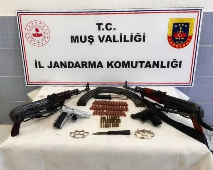 BULANIK’TA SİLAH VE MÜHİMMAT ELE GEÇİRİLDİ