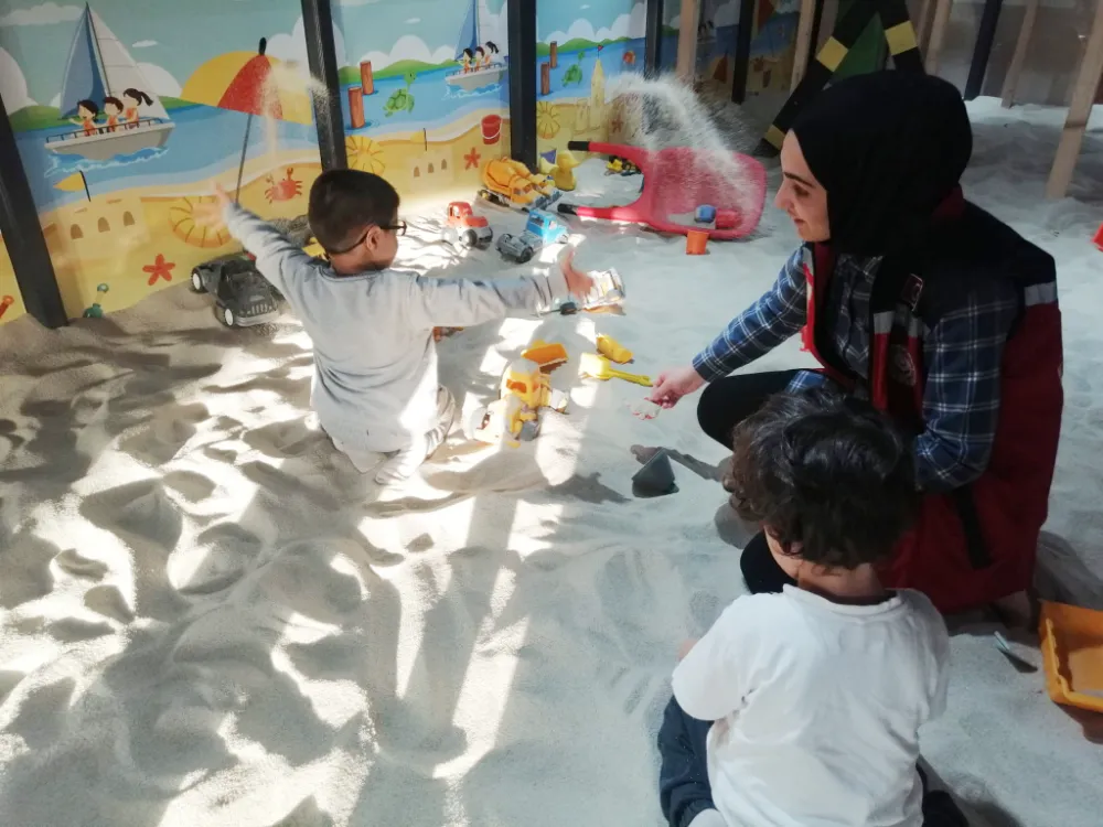 EBEVEYN KAYBI YAŞAMIŞ ÇOCUKLAR İÇİN ÖZEL PROGRAM