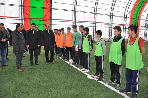 KÜMBET YBO´DA HALI SAHA AÇILIŞI YAPILDI
