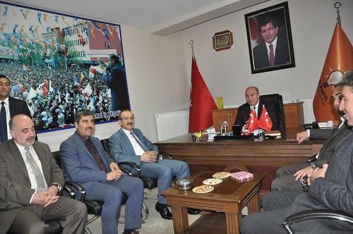 VALİ YAVUZ, SİYASİ PARTİLERİ ZİYARET ETTİ