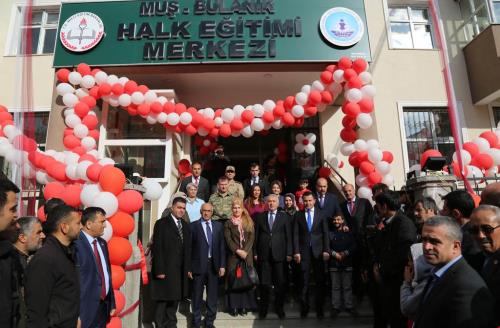BULANIK HALK EĞİTİM MERKEZİ BİNASI HİZMETE AÇILDI