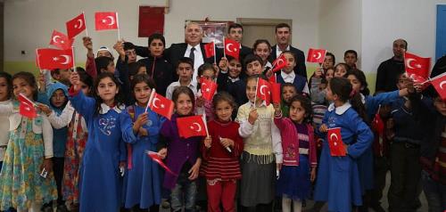 KÖY ZiYARETLERi DEVAM EDiYOR